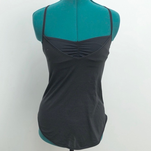 Lululemon pin stripe black top with bra built in 4 - Picture 2 of 5
